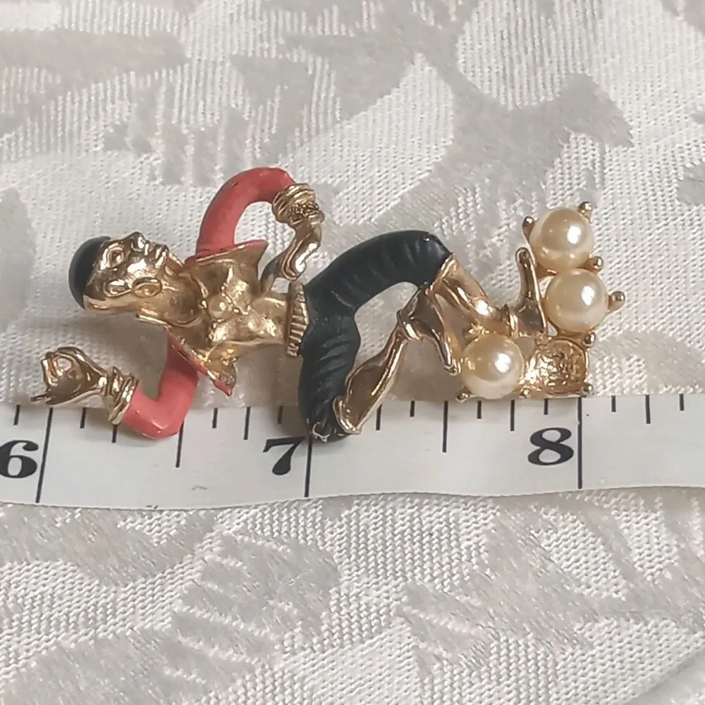 RARE Set Female Male Gypsy Dancer Enamel coral black Gold faux pearl READ 2